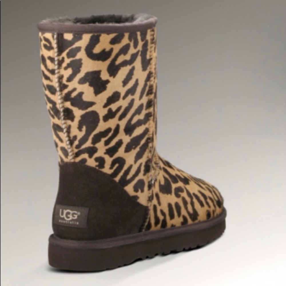 Cheetah/ Leopard print Ugg’s